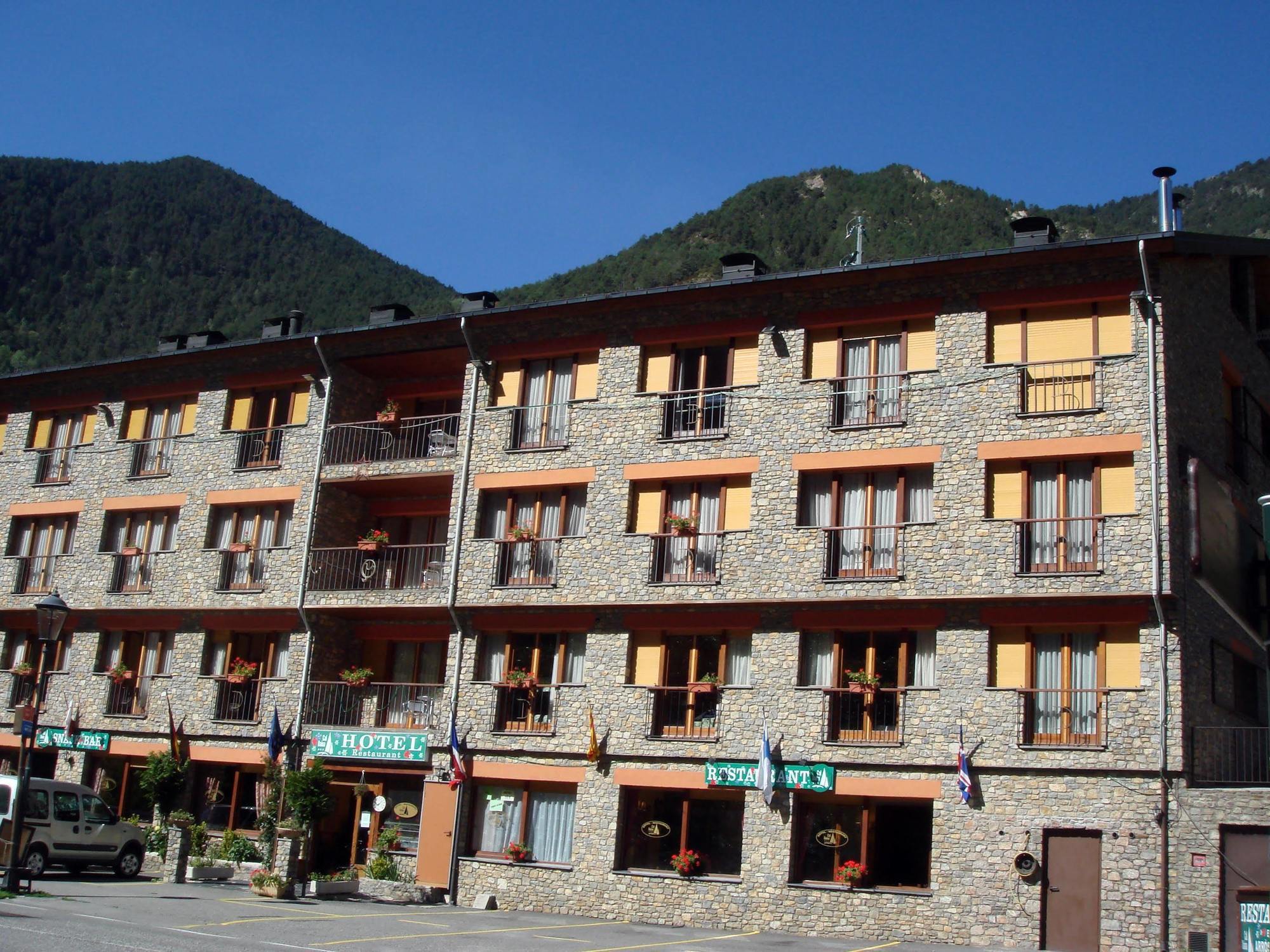 Hotel Antic La Cortinada Esterno foto